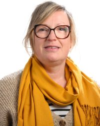 Portrait_Brouillard-Evangeline Portrait de Evangéline Brouillard, colistier « Cancale & Vous » pour les municipales 2026 à Cancale.